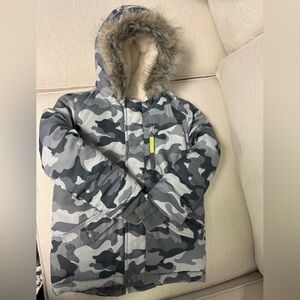 Cat & Jack Boys Gray Camo Ski/Snow Winter Coat Jacket, Size 5T